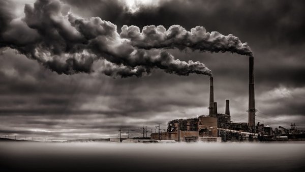 Мрачный Индустриальный пейзаж