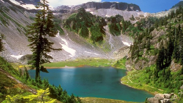 Хобокское горное озеро