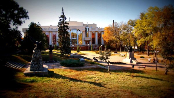 Осенний Луганск