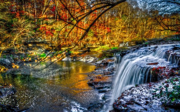 Водопад осень
