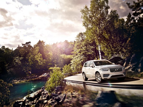 Volvo xc90 Wallpaper