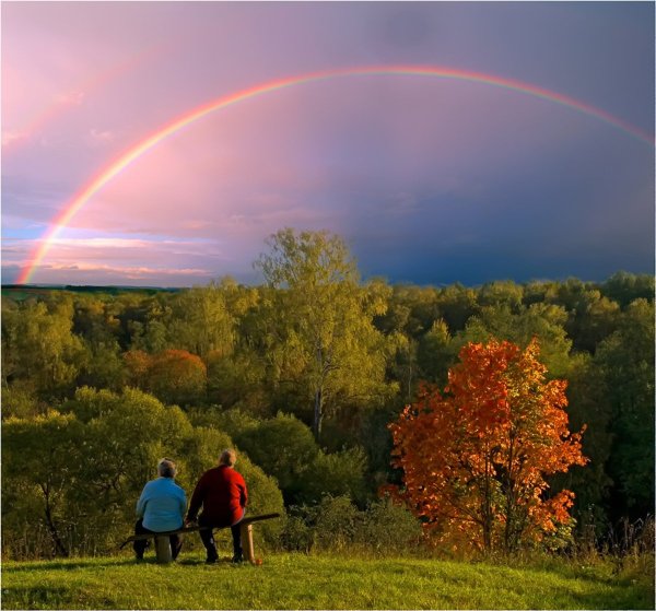 Летний пейзаж с радугой