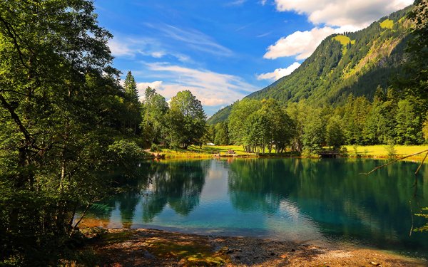 Озеро Блаузее, Швейцария лето