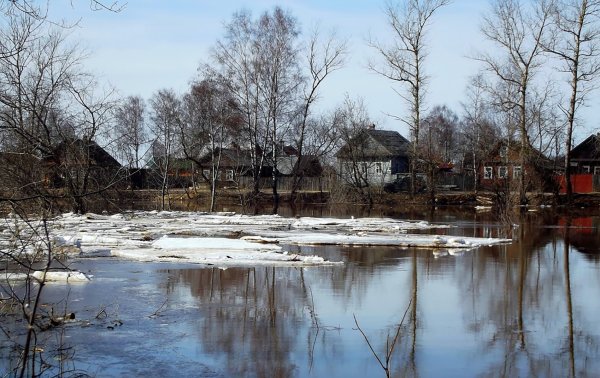 Ранняя Весна в деревне