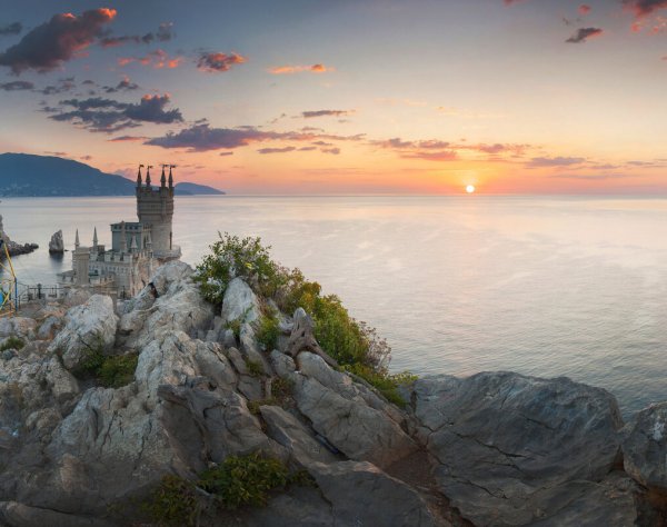 Картины Крым Гурзуф медведь гора