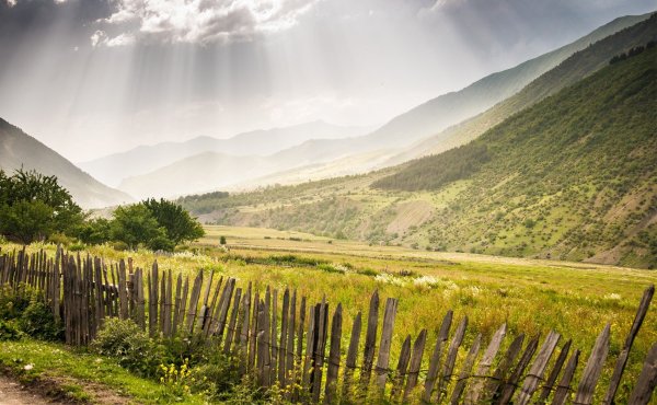 Пейзаж горы Грузии