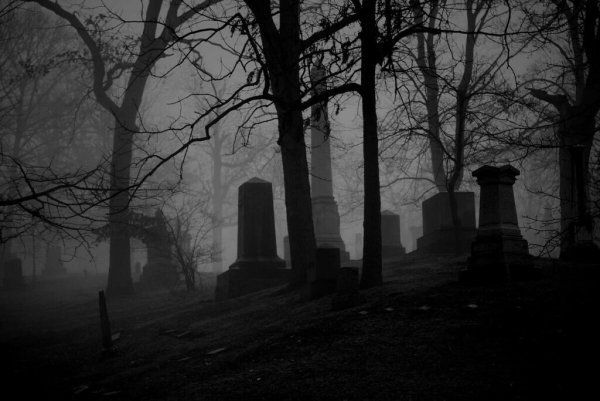 Кладбище мрак