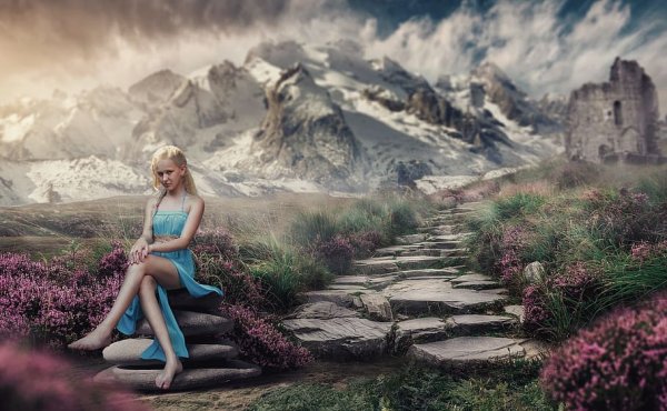 Пейзаж с девушкой