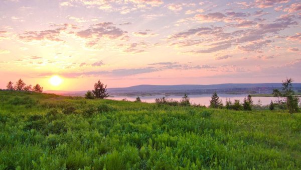 Красивый Мирный пейзаж