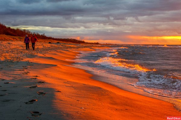 Закат янтарь Балтийское море