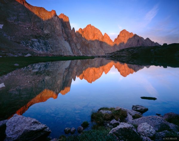 Зеркальная симметрия в природе