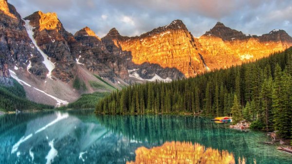 Озеро Морейн в Канаде