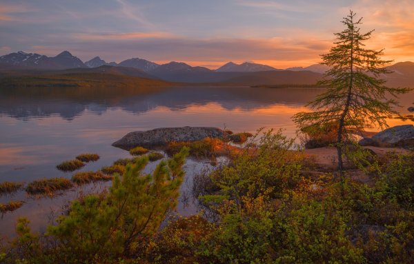Озеро Джека Лондона в Магаданской