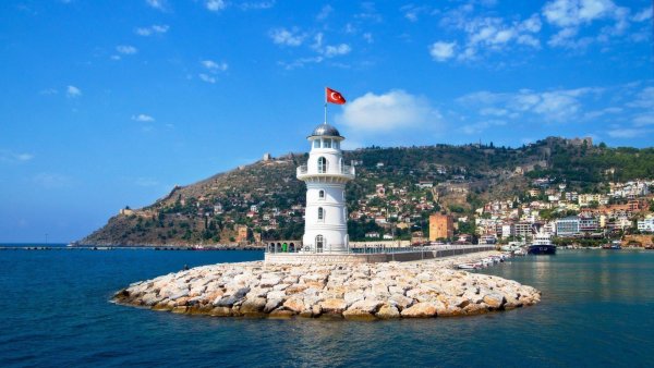 Аланья Маяк