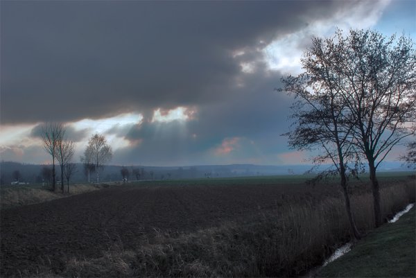 Пейзаж предгрозовое небо
