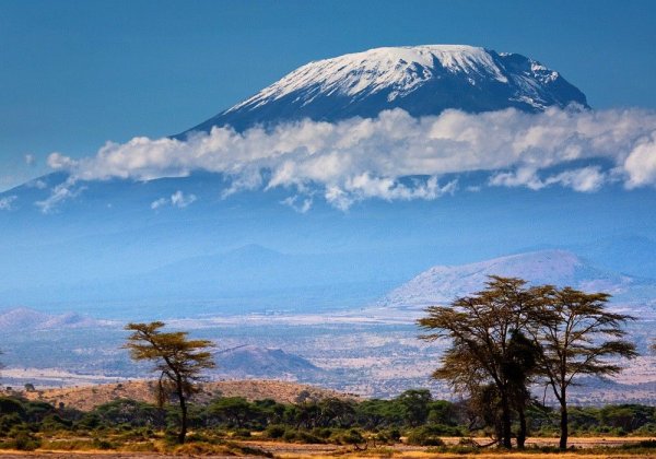 Кения гора Килиманджаро