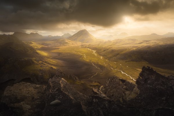 Загадочный пейзаж горы