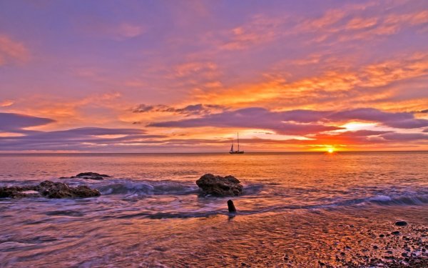 Рассвет на море