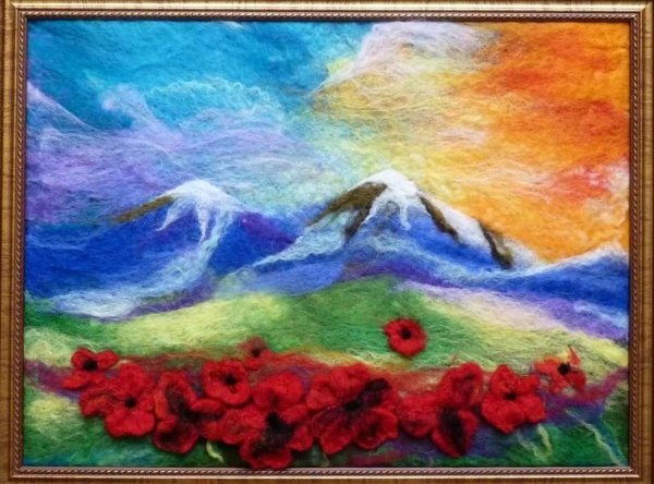 Панно из шерсти