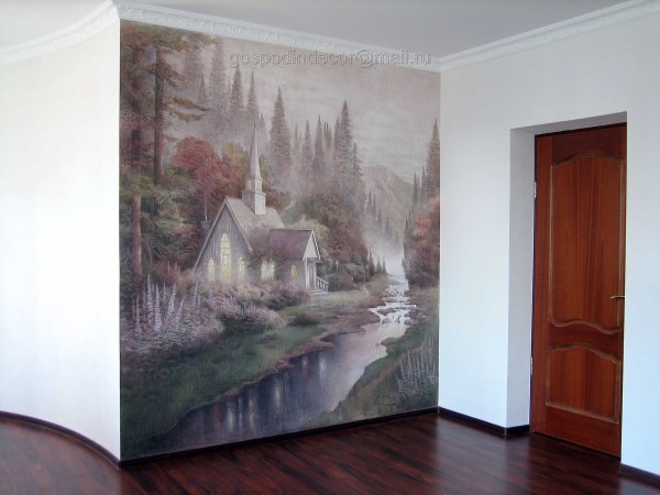 Художественная роспись в интерьере прихожей