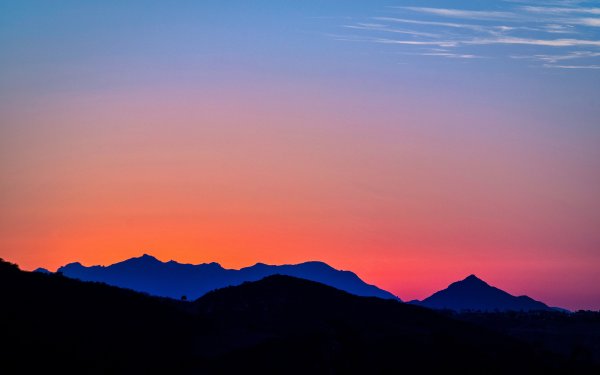 Обои на рабочий стол закат в горах