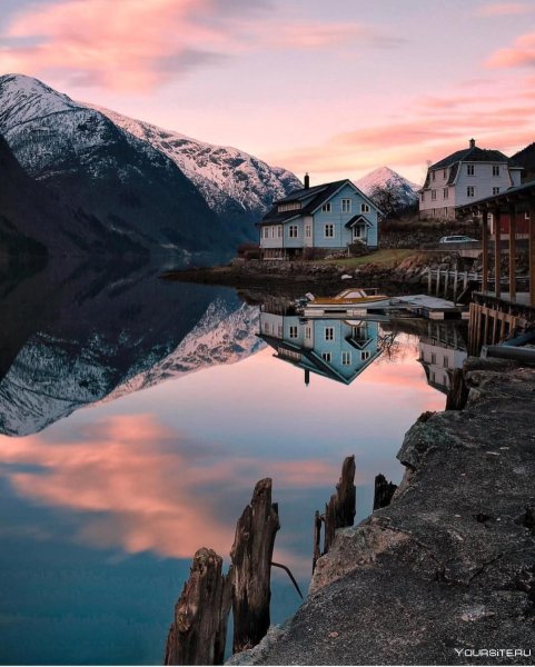 Фьорд в Норвегии Скандинавия