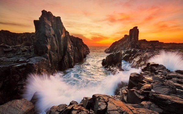 Прибрежные скалы