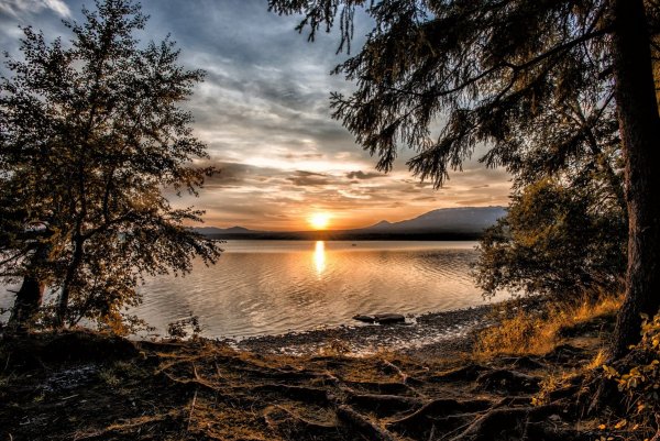 Озеро Зюраткуль