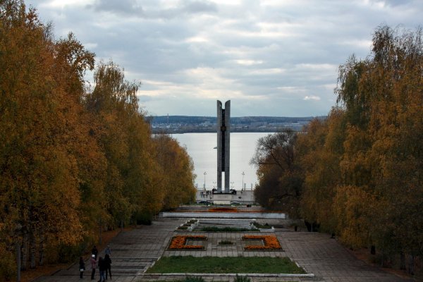 Монумент дружбы народов Ижевск