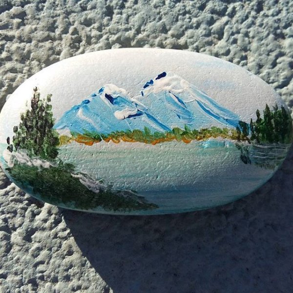 Роспись по гальке космос