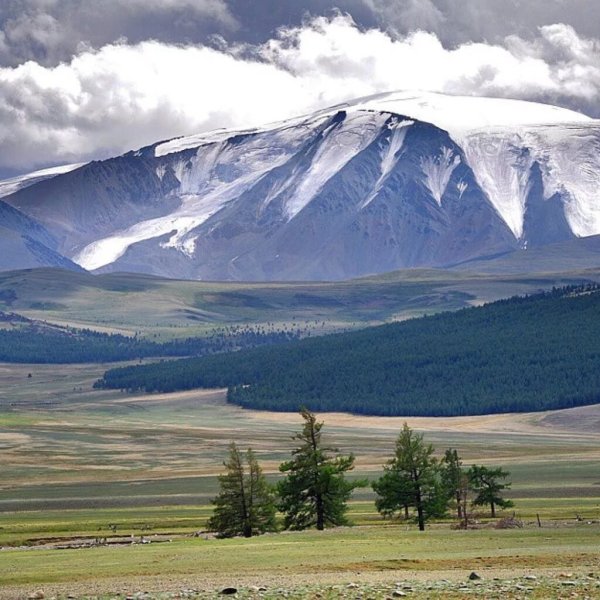 Монгун-Тайга гора