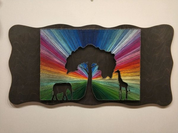 Картины в стиле стринг арт в интерьере