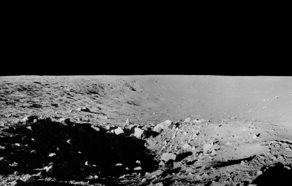 Панорама с поверхности Луны