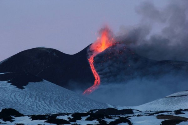 Вулкан Везувий и Этна