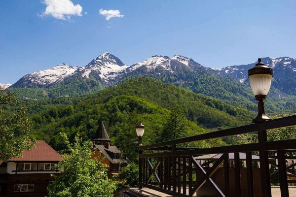 Горы в Сочи красная Поляна название