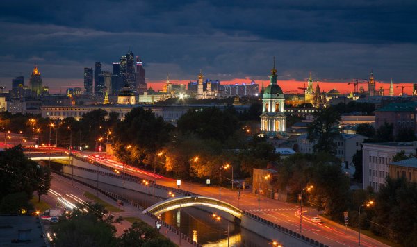 Ночная Москва