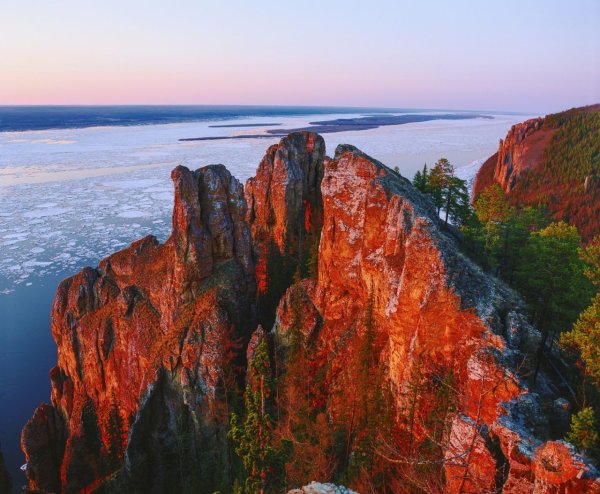 Столбы на реке Лена