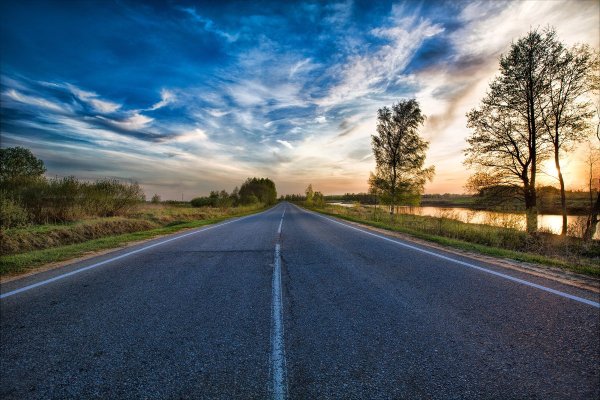 Пейзаж с дорогой