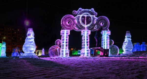 Новый Уренгой ледяной городок 2021