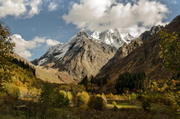 Домбайская Поляна Карачаево-Черкесия