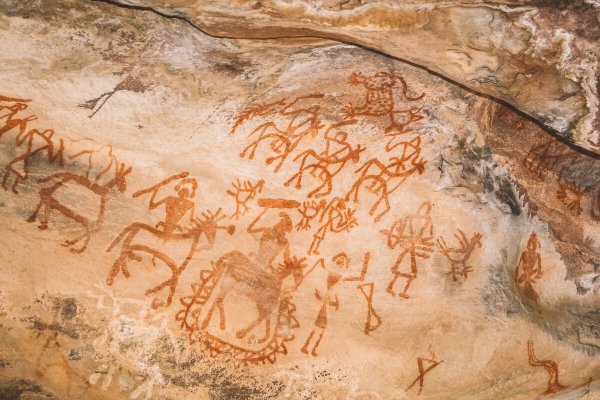 Скальные жилища Бхимбетка