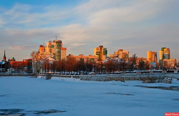 Набережная Миасса в Челябинске