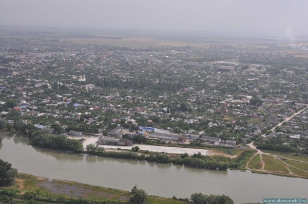Славянск на Кубани река