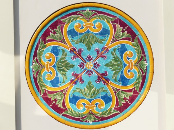 Орнаментная композиция в круге