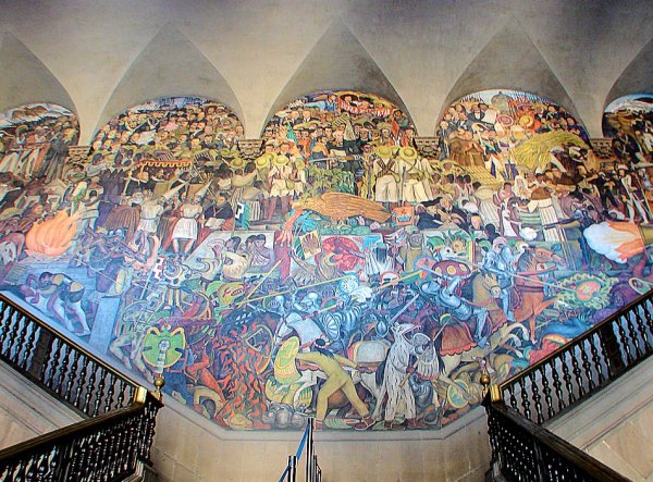 Фрески Диего Ривера в Мехико