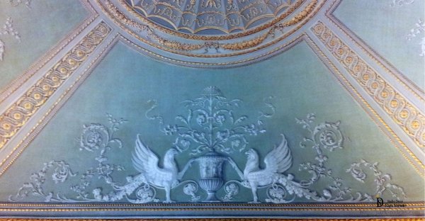 Альфрейная роспись гризайль