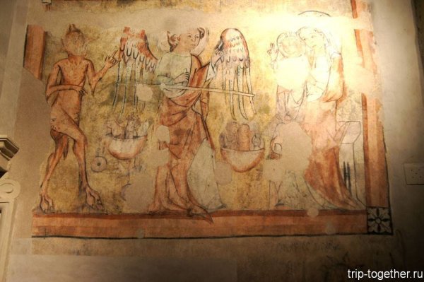 Старинные фрески