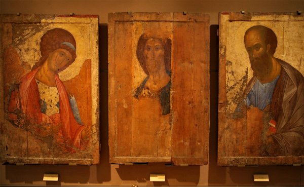 Троица Андрея Рублева