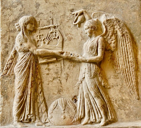 Скульптурный фриз Пергамский алтарь Зевса