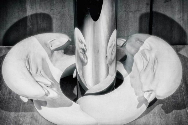 Джонти Гурвиц скульптура